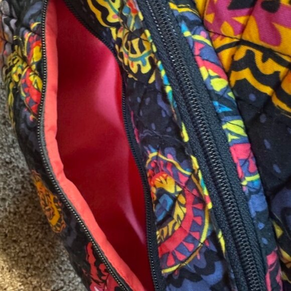 EXCELLENT Pre-Owned Condition Paisley Backpack - Picture 2 of 8